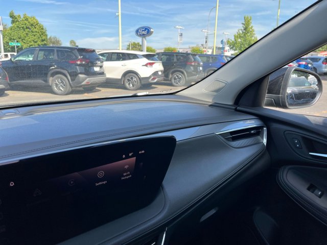 Vehicle image 31 of 42