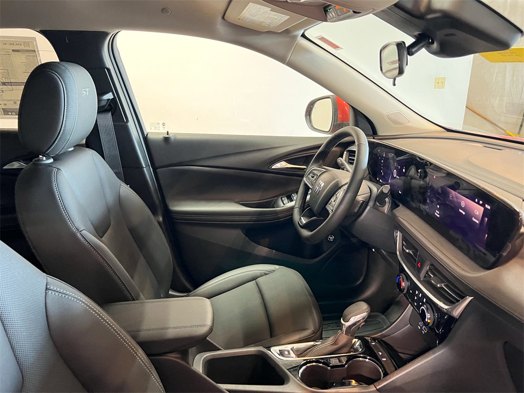 Vehicle image 20 of 43