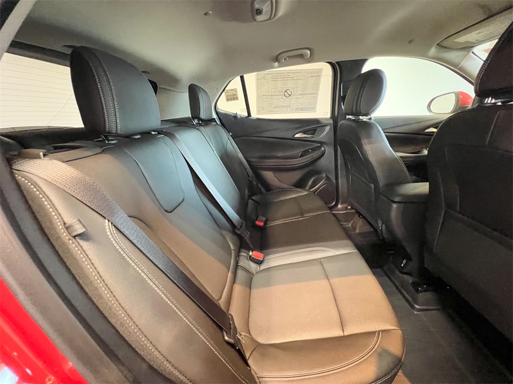 Vehicle image 18 of 43
