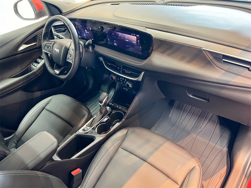 Vehicle image 21 of 43