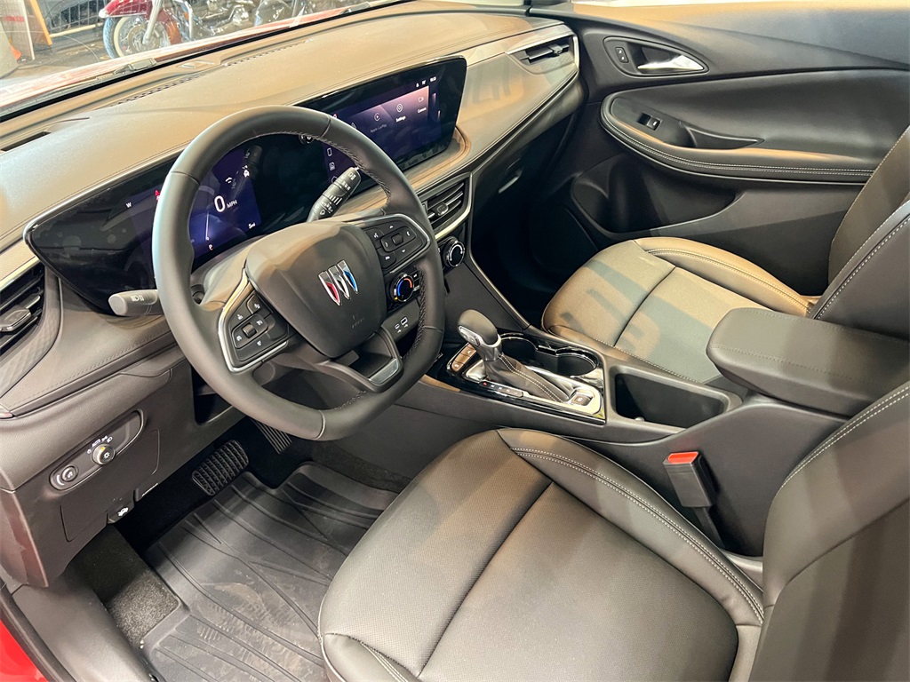 Vehicle image 13 of 43