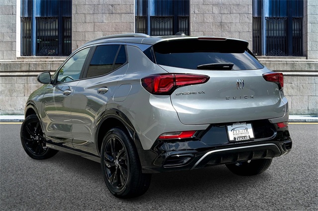 Vehicle image 6 of 33