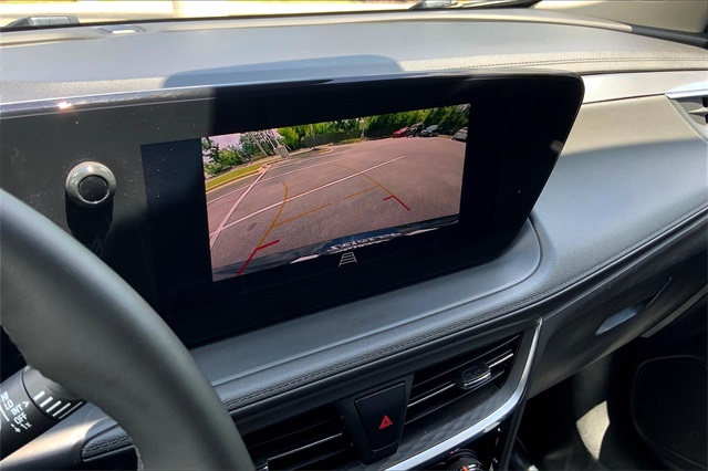 Vehicle image 22 of 33