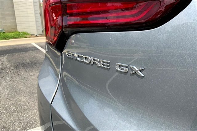 Vehicle image 28 of 33