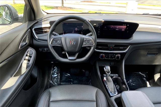Vehicle image 15 of 33