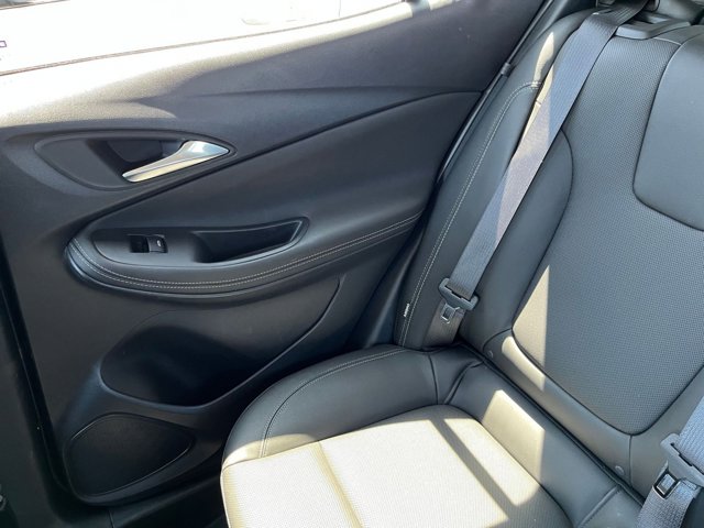 Vehicle image 21 of 42