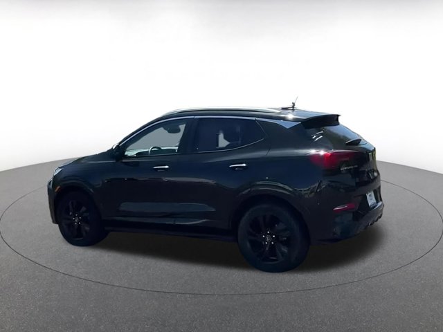 Vehicle image 11 of 42