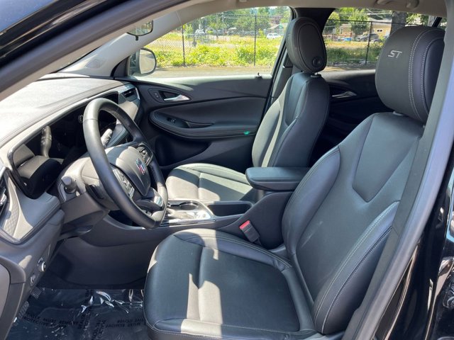Vehicle image 20 of 42