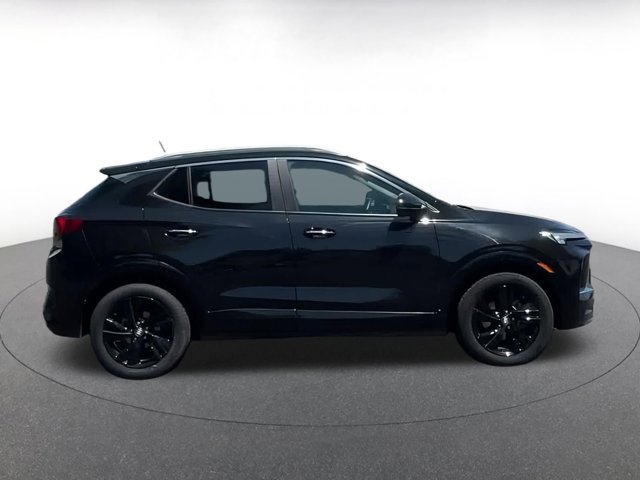 Vehicle image 7 of 42