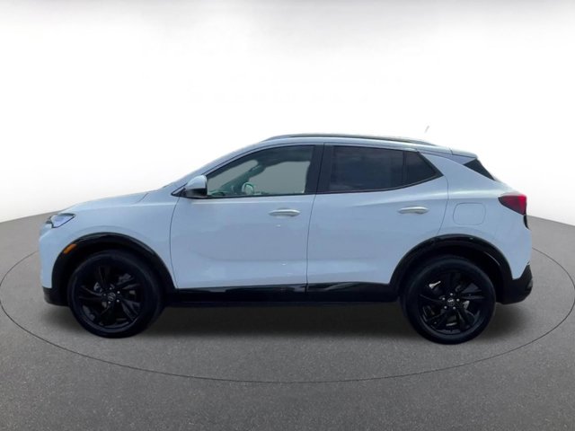 Vehicle image 13 of 46