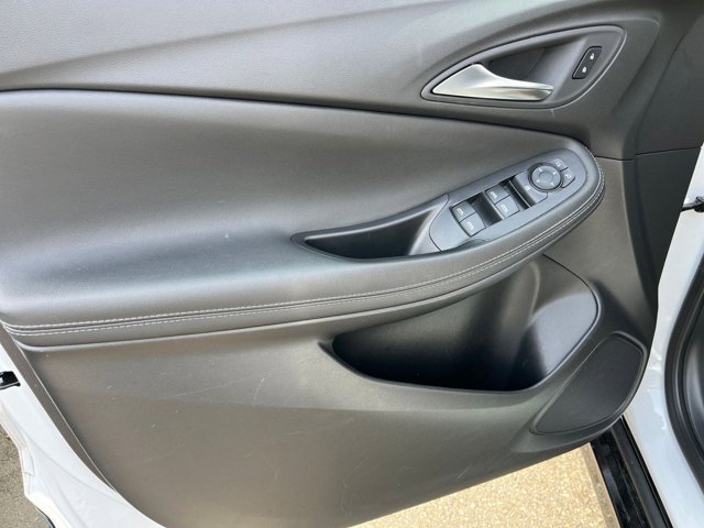 Vehicle image 20 of 46