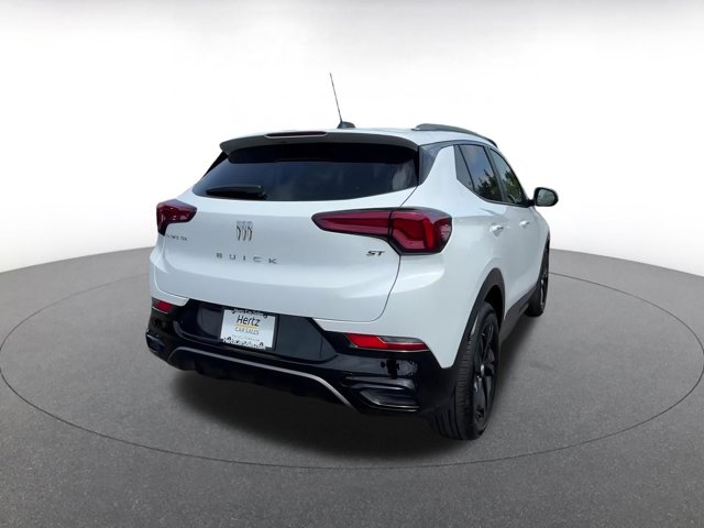 Vehicle image 9 of 46