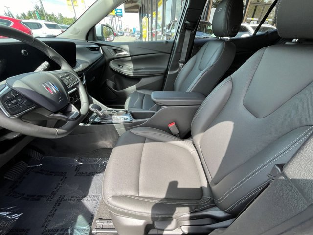Vehicle image 27 of 46