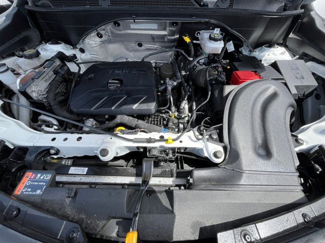 Vehicle image 32 of 46