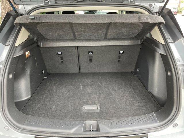 Vehicle image 31 of 46