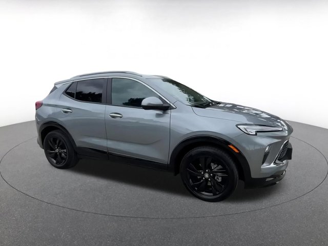 Vehicle image 4 of 46