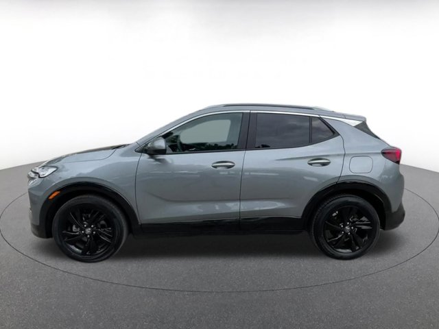 Vehicle image 13 of 46