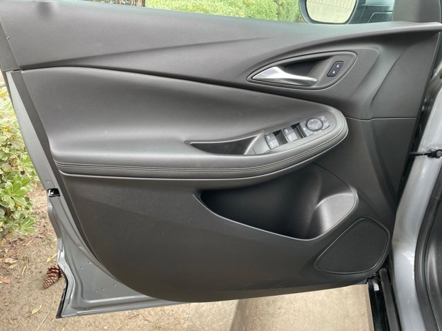 Vehicle image 20 of 46