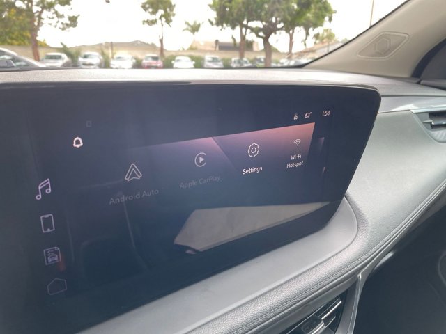 Vehicle image 21 of 46