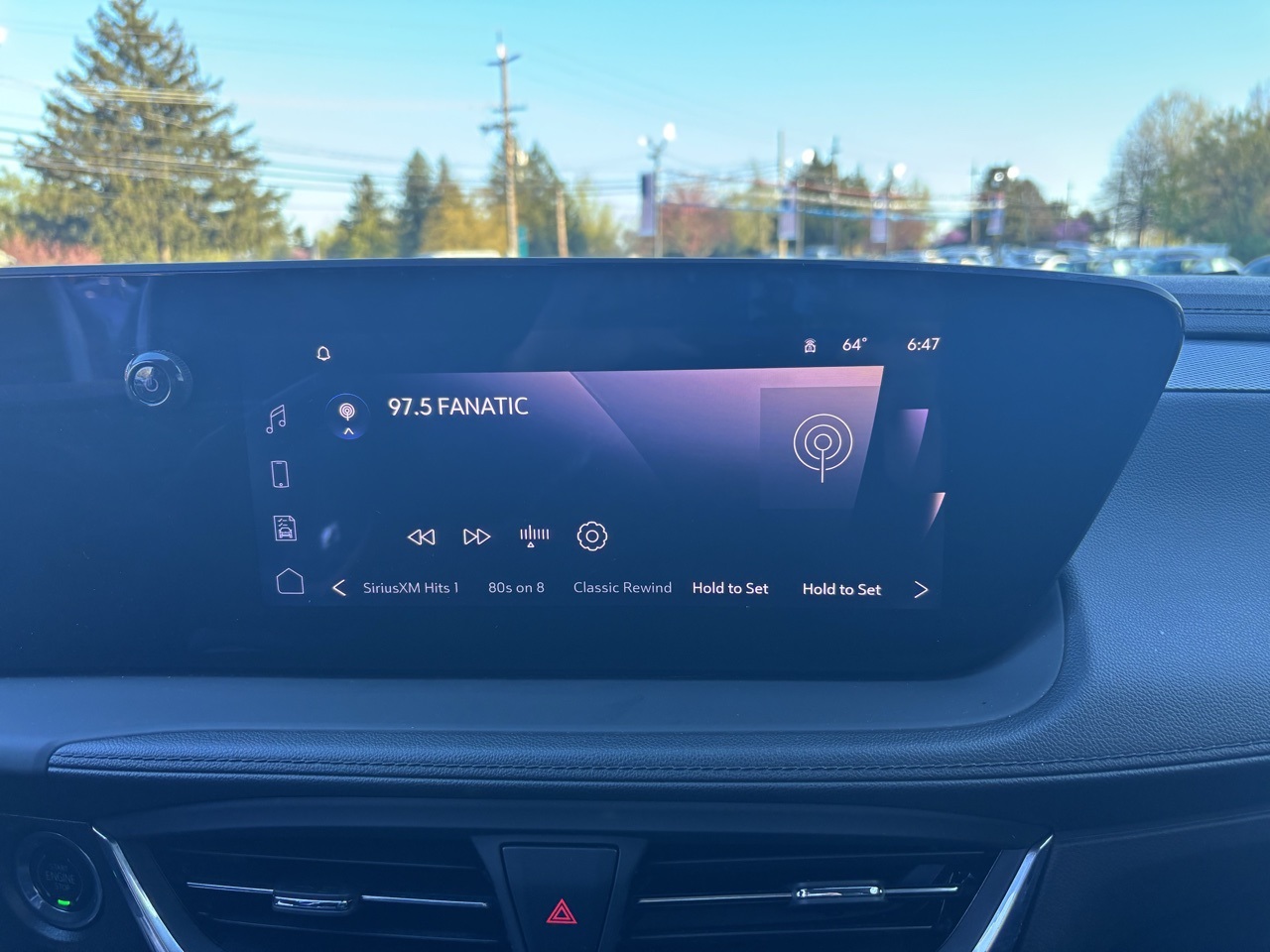 Vehicle image 14 of 19