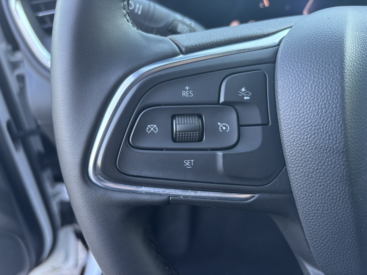 Vehicle image 10 of 19