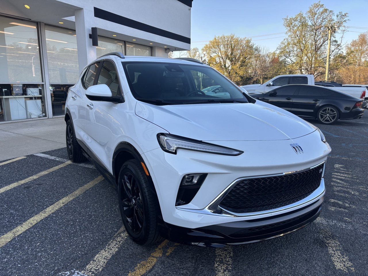 Vehicle image 2 of 19