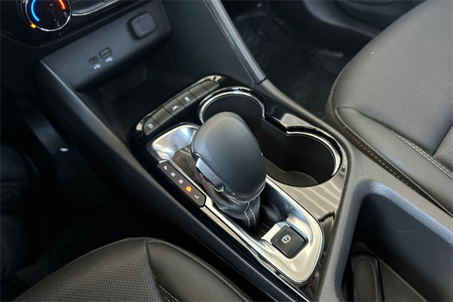 Vehicle image 25 of 35