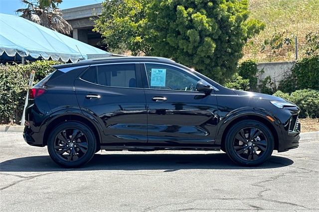 Vehicle image 5 of 35