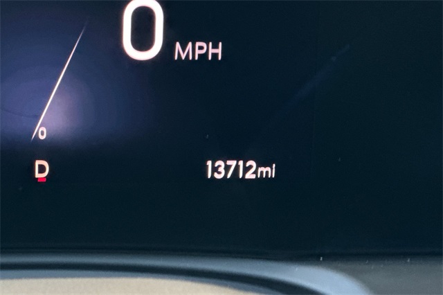 Vehicle image 31 of 35
