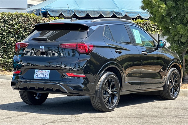 Vehicle image 6 of 35