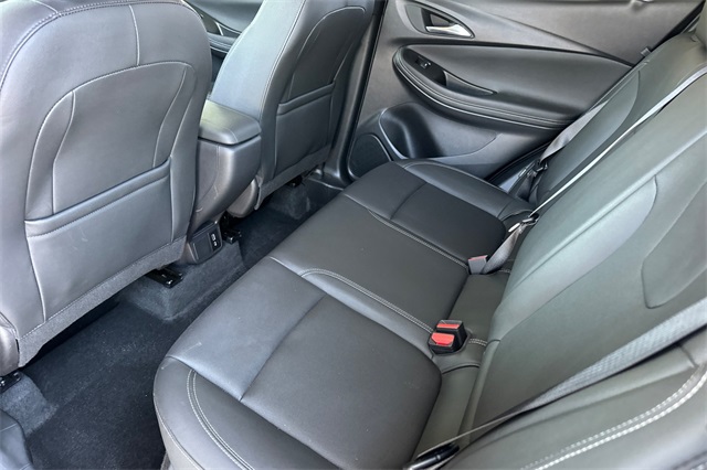Vehicle image 13 of 35