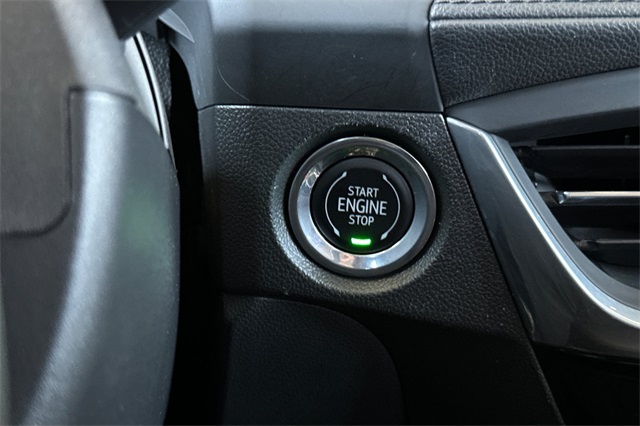 Vehicle image 26 of 35