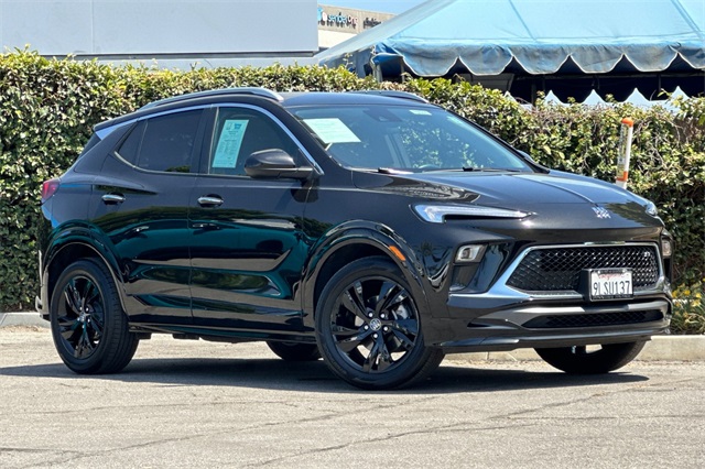 Vehicle image 4 of 35