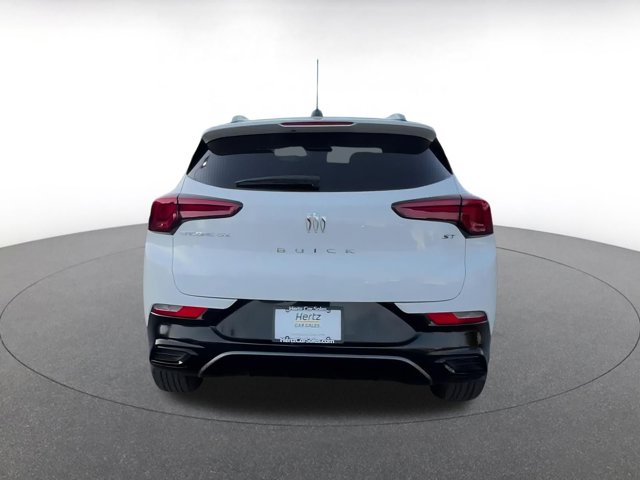 Vehicle image 9 of 46