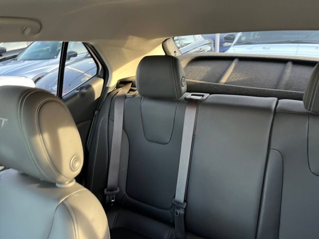 Vehicle image 34 of 46