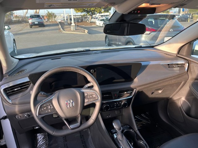 Vehicle image 28 of 46