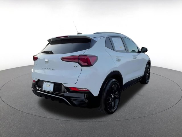 Vehicle image 8 of 46