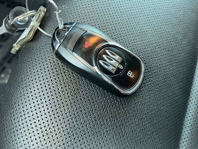 Vehicle image 18 of 46