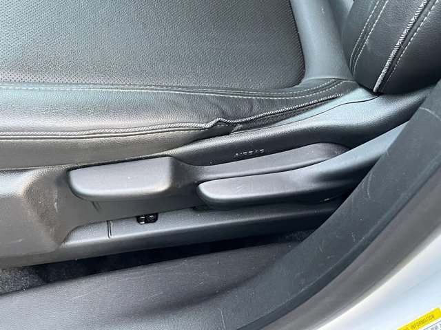 Vehicle image 19 of 46