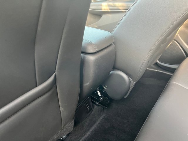 Vehicle image 20 of 46