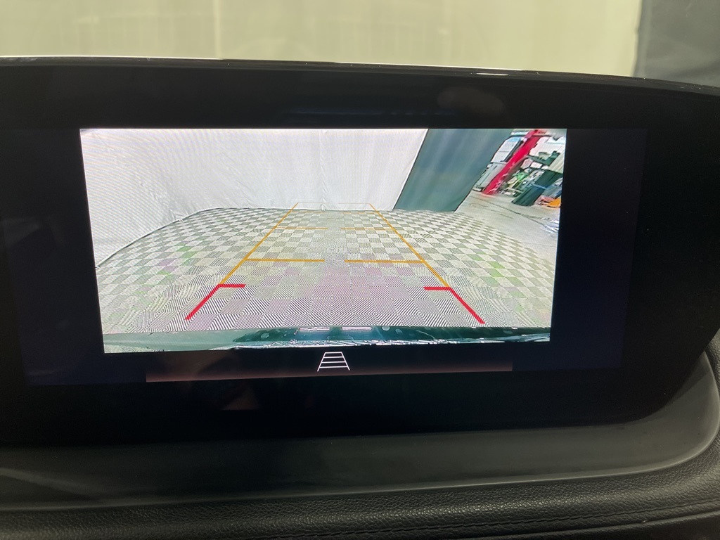 Vehicle image 15 of 34