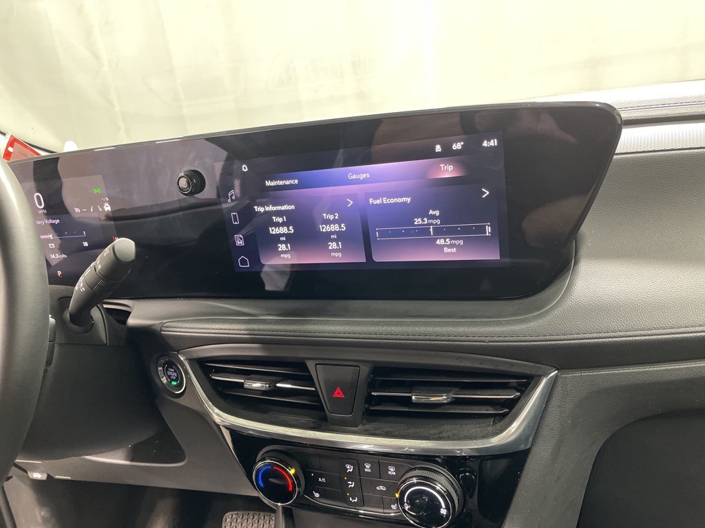 Vehicle image 16 of 34