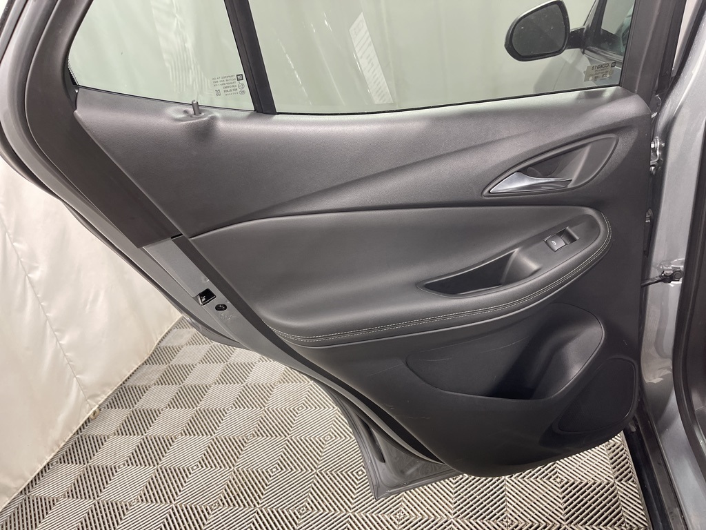 Vehicle image 24 of 34
