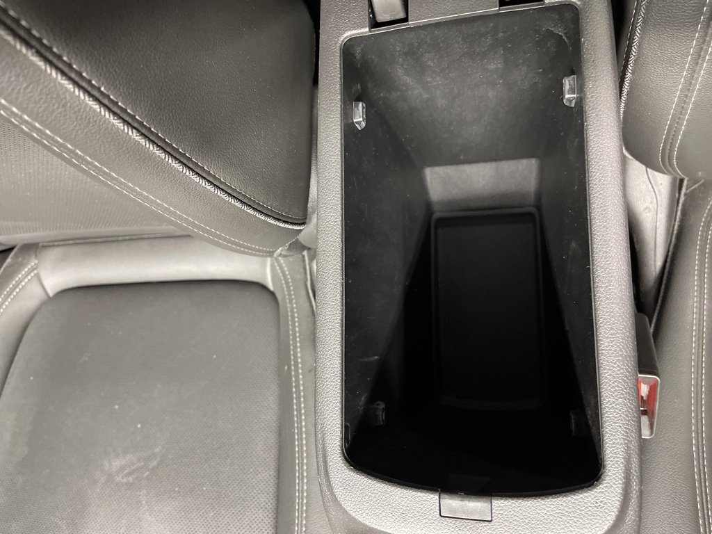 Vehicle image 11 of 34