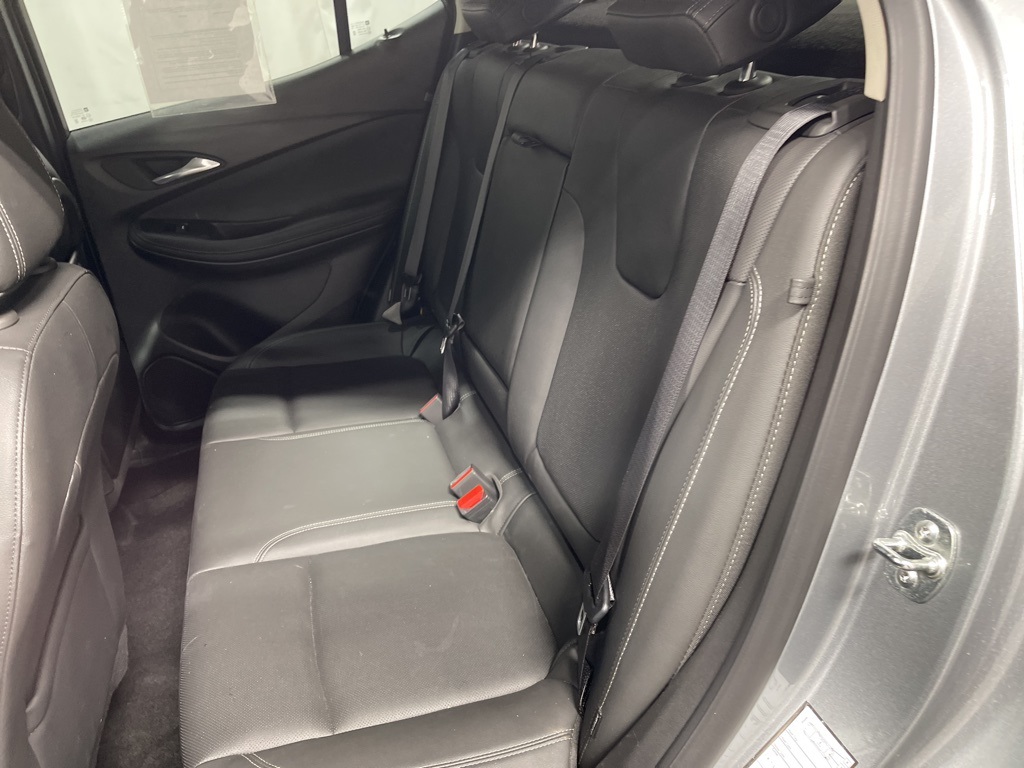 Vehicle image 22 of 34