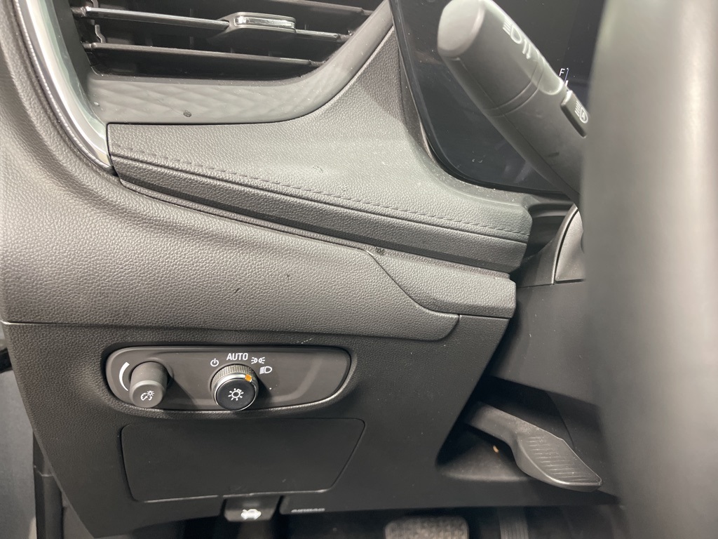Vehicle image 7 of 34