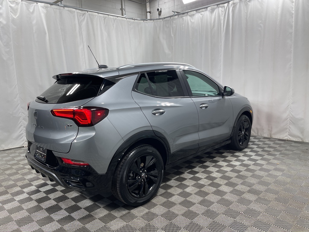 Vehicle image 3 of 34