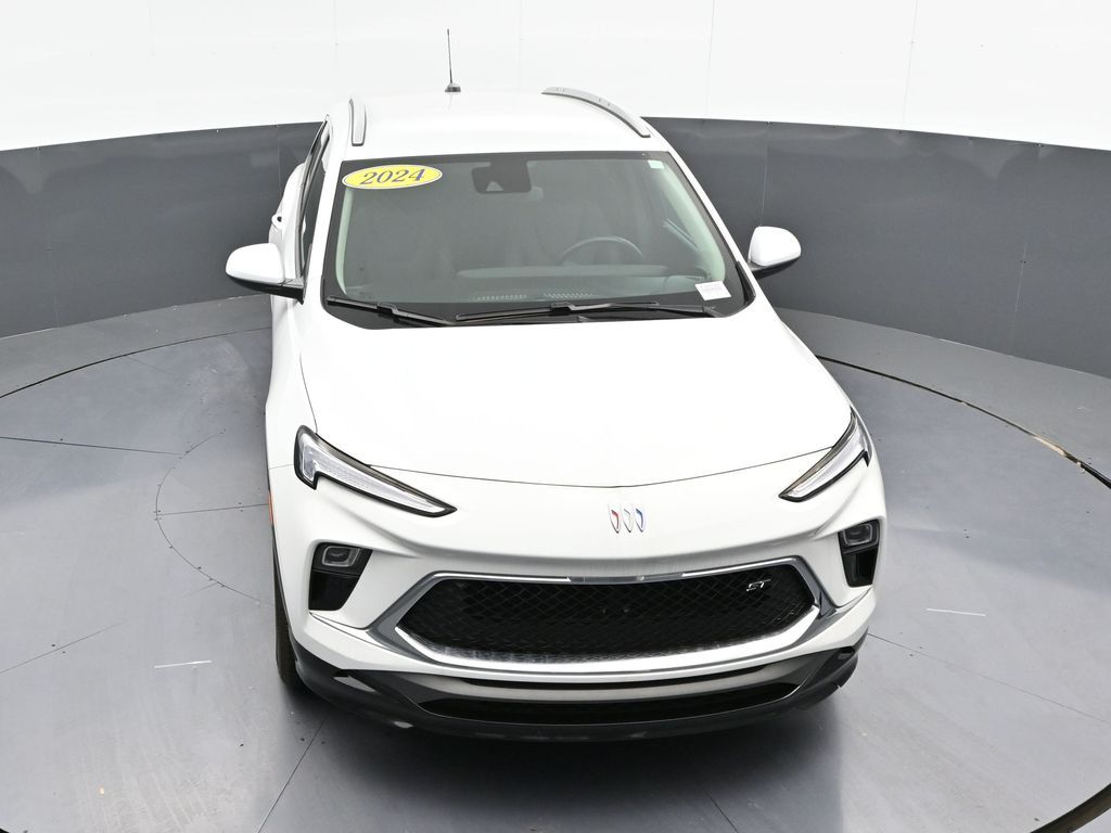 Vehicle image 4 of 32