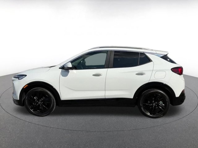Vehicle image 13 of 44