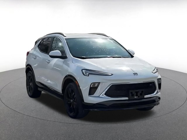 Vehicle image 4 of 44
